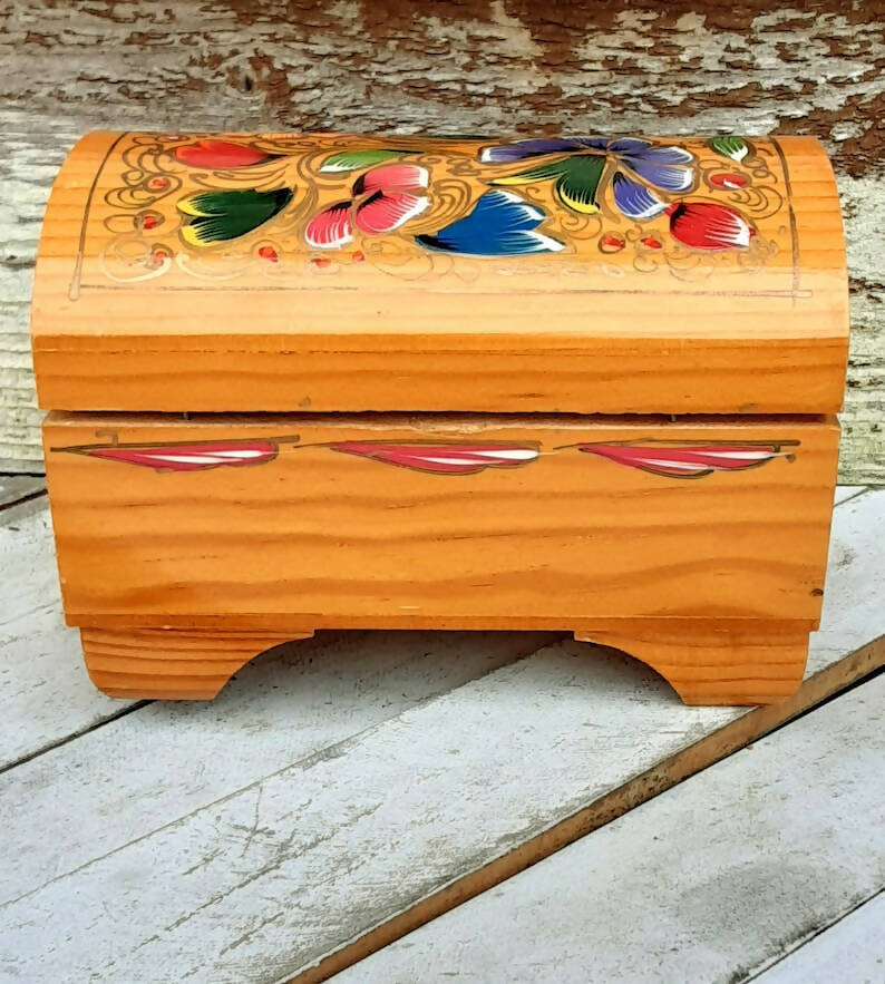 Hand Painted Folk Art Jewelry Box - Pennsylvainia Dutch Design